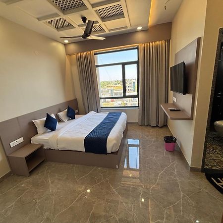 Hotel Sisodiya Palace Khātu Buitenkant foto