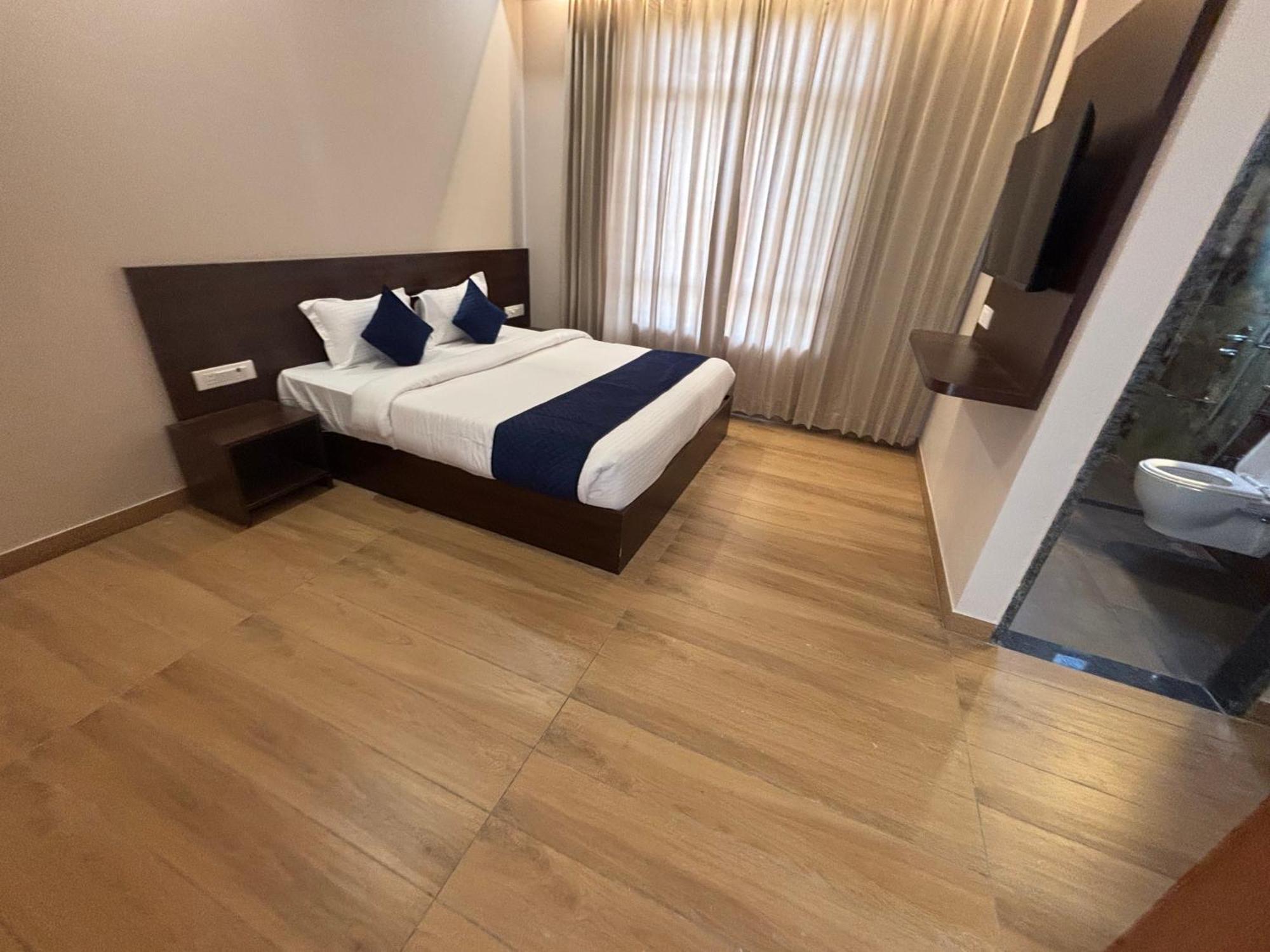 Hotel Sisodiya Palace Khātu Buitenkant foto