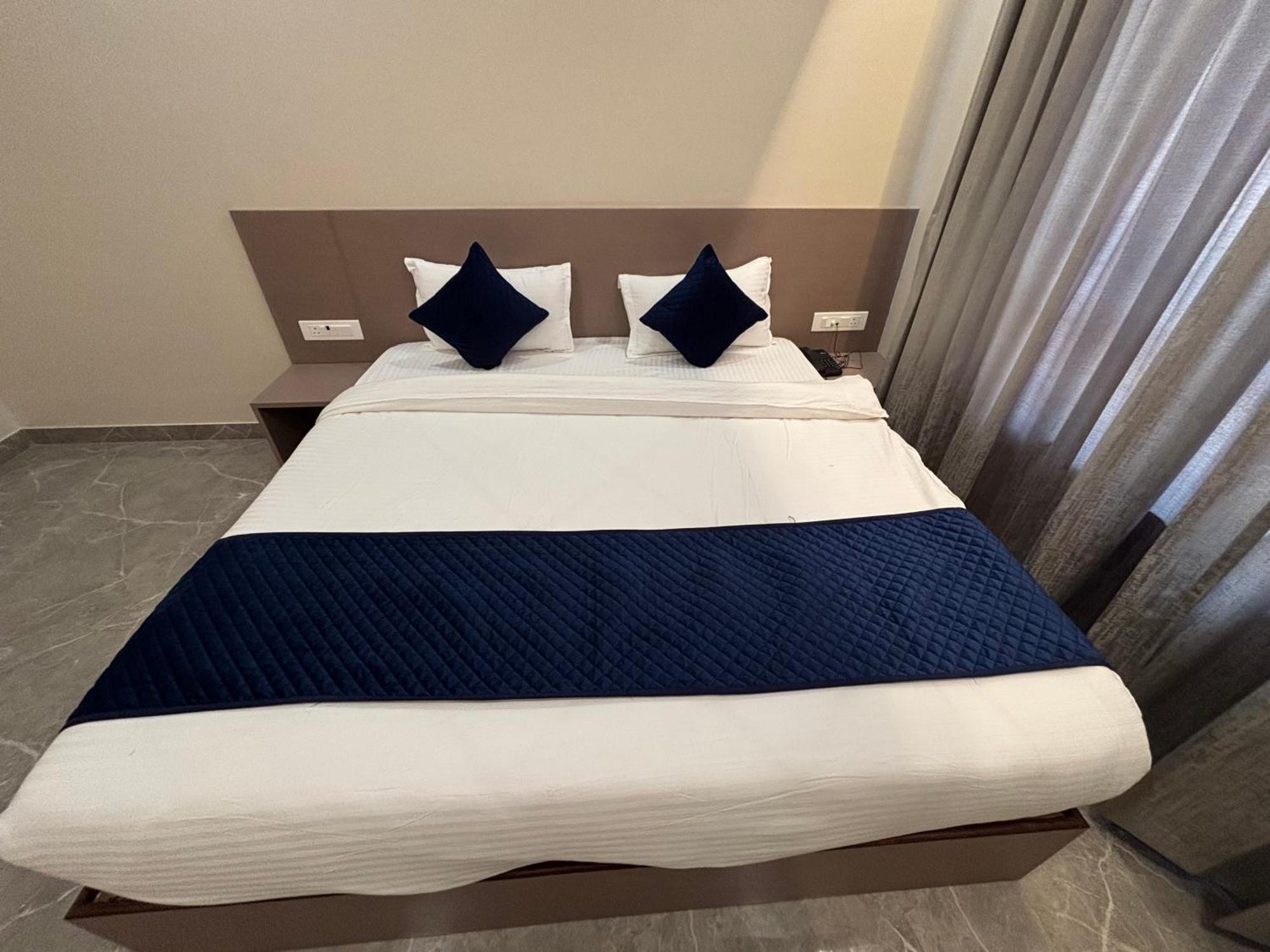 Hotel Sisodiya Palace Khātu Buitenkant foto