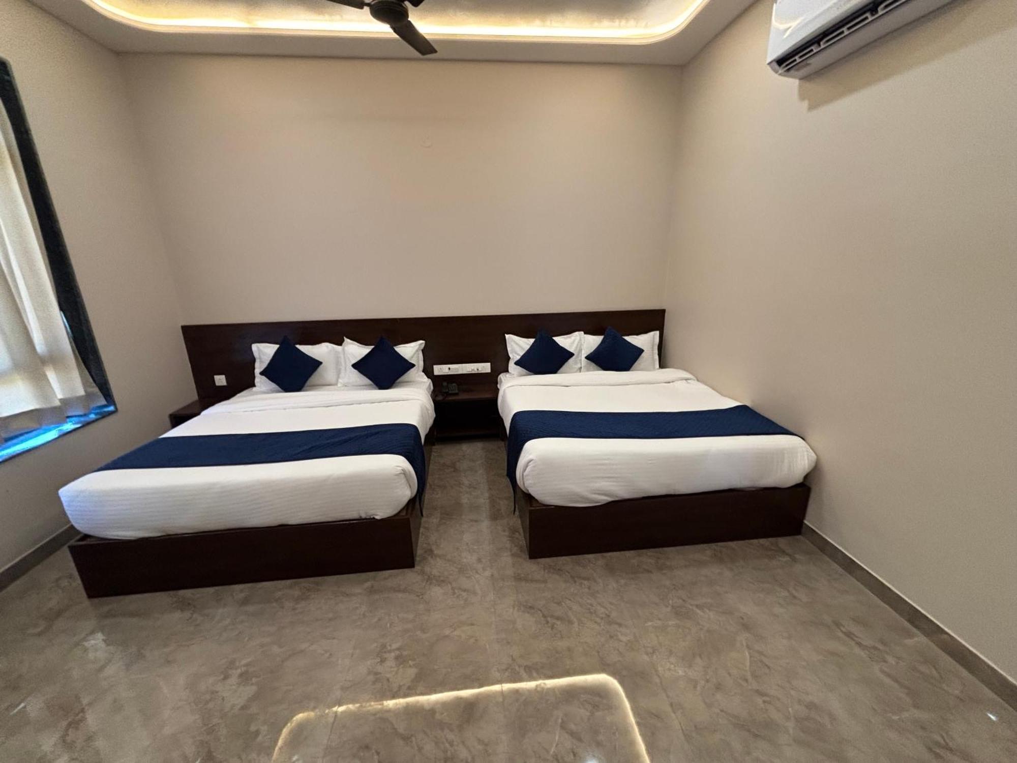 Hotel Sisodiya Palace Khātu Buitenkant foto
